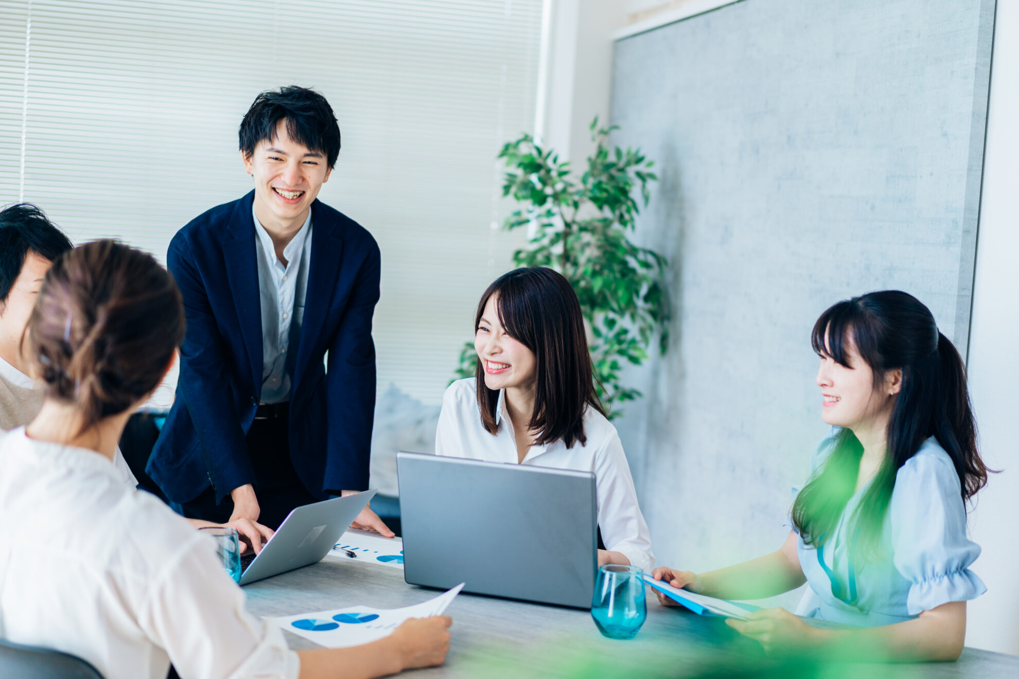 社員の採用タイミングに合わせて
1年中いつでも受講できる